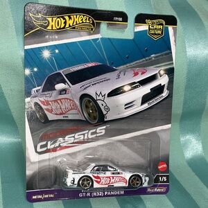 Nissan Skyline GT-R (R32) Pandem Hot Wheels Premium